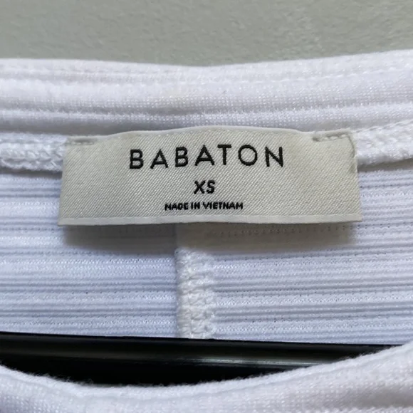 ❗️SOLD❗️ Babaton Hal Sweater Size XS - Picture 7 of 11